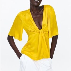 Zara yellow knotted short sleeve plunge neckline blouse size XS